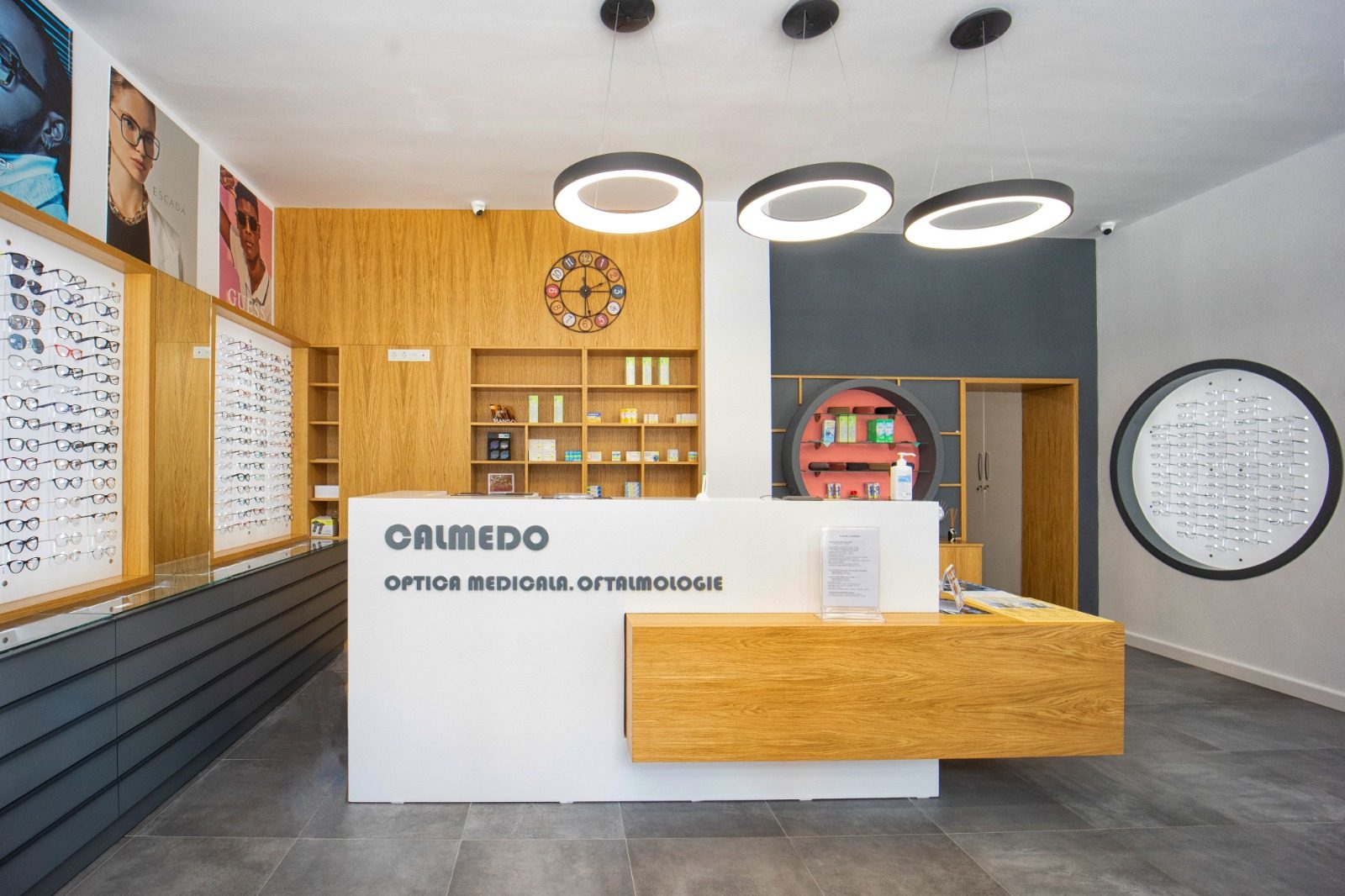 Recepția clinicii CALMEDO